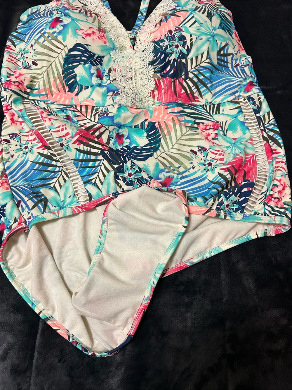 Time and Tru Tropical Floral and Lace one piece - Picture 4 of 8